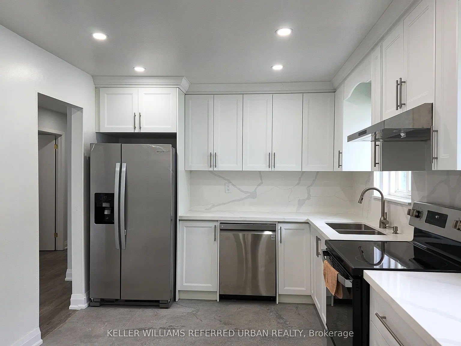 3 bed, $3,000 — Photo 1