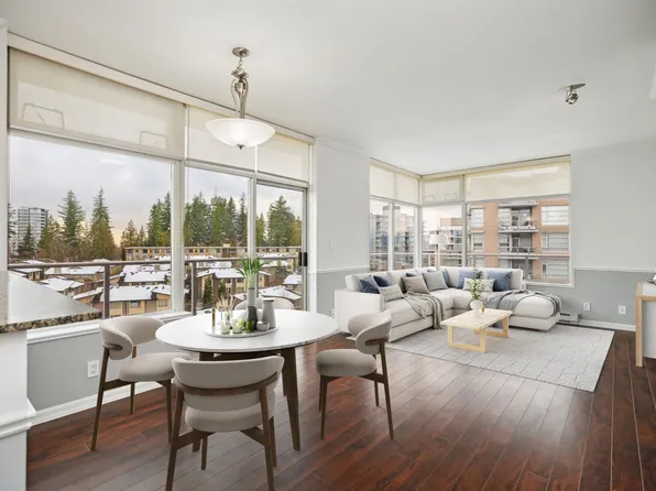 9288 University Cres #904, Burnaby, BC V5A 4X7