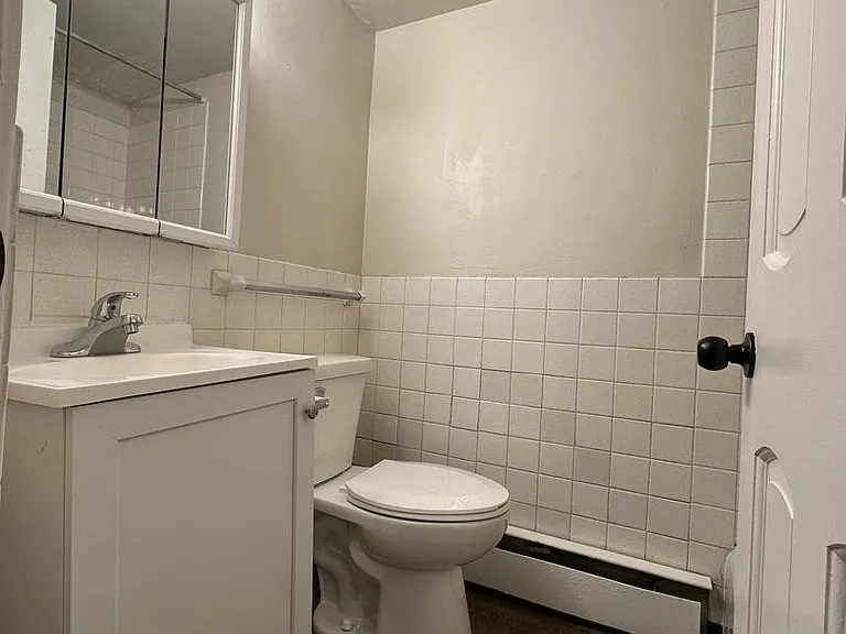 1220 Lore Ln — Photo 6