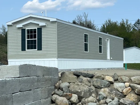 32 Lunar Drive, Canaan, NH 03741