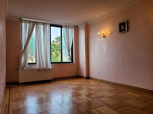 Rented by Matthew Gros-Werter, LREB  | media 8