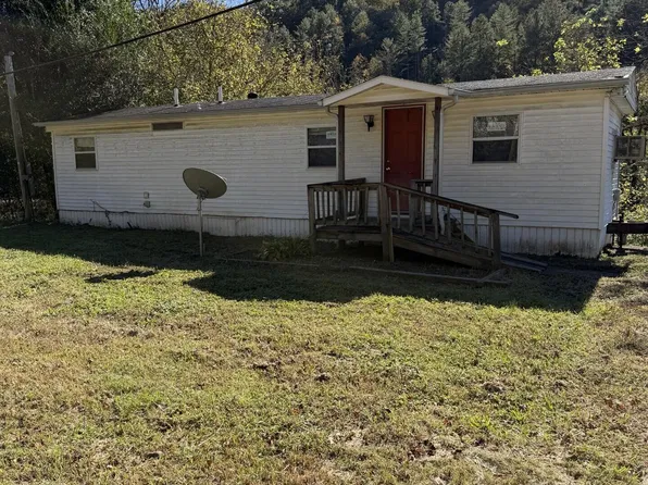 3646 State Highway 114, Prestonsburg, KY 41653