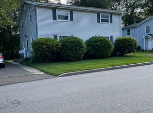 19 Bloomfield Dr #1, Fairfield, CT 06825
