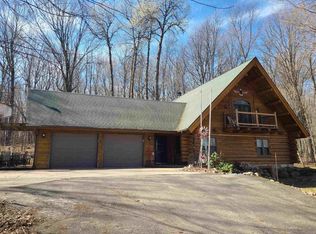 E6495 Garrity Rd, Manawa, WI 54949