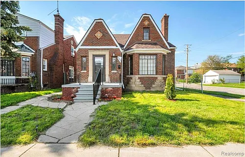 4000 Tyler St Photo 1