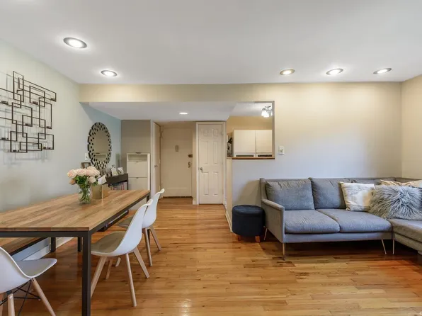 8 Terrace Circle #2A, Great Neck, NY 11021
