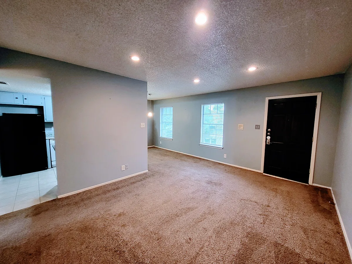 Building Photo - 3429 Willowrun Dr
