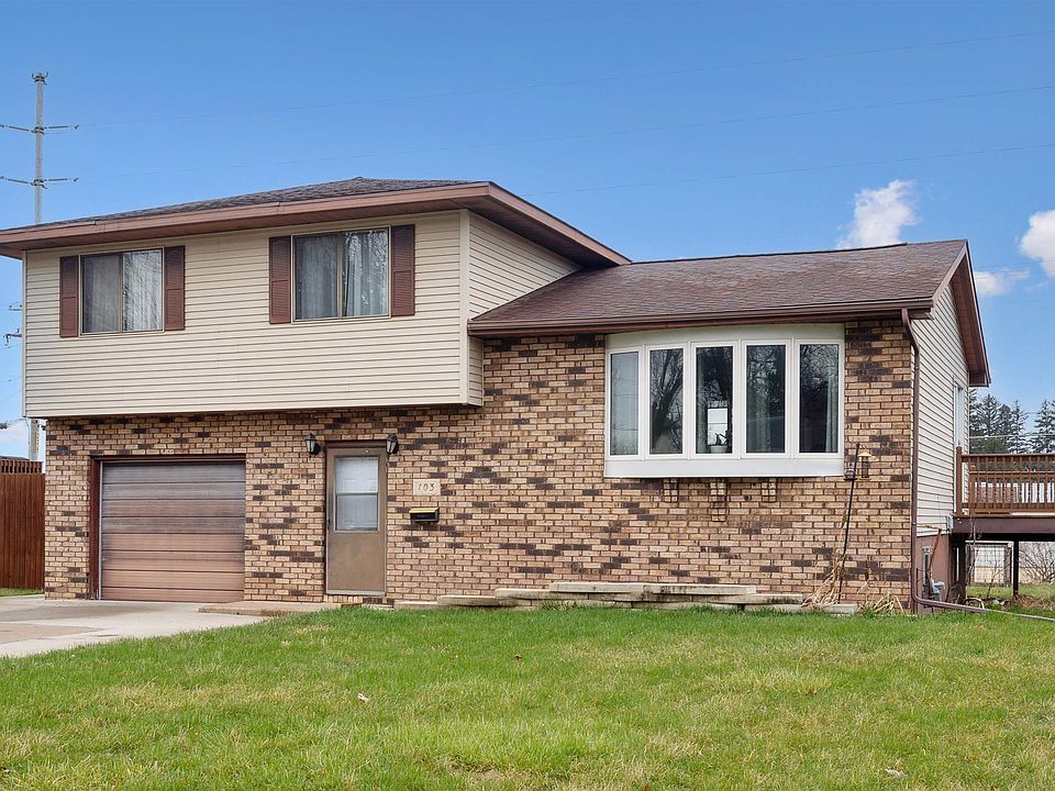 103 Elmwood Ct, Epworth, IA 52045 Zillow