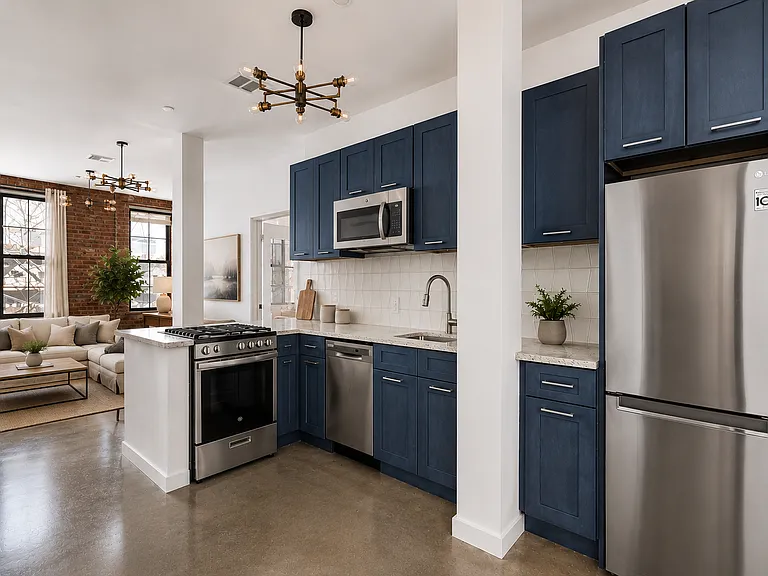38 Roebling St #2L — Photo 1