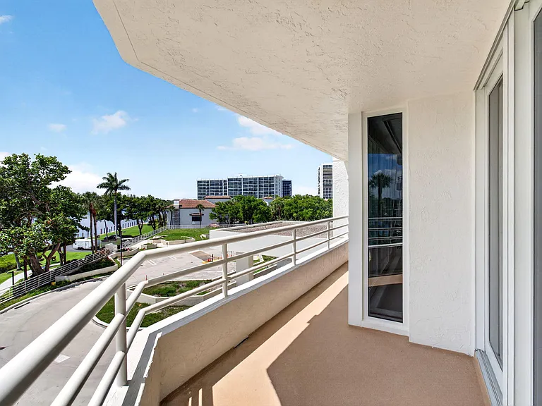 4201 N Ocean Blvd #C307 — Photo 9
