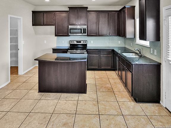 5th image of 10506 ASHBURY