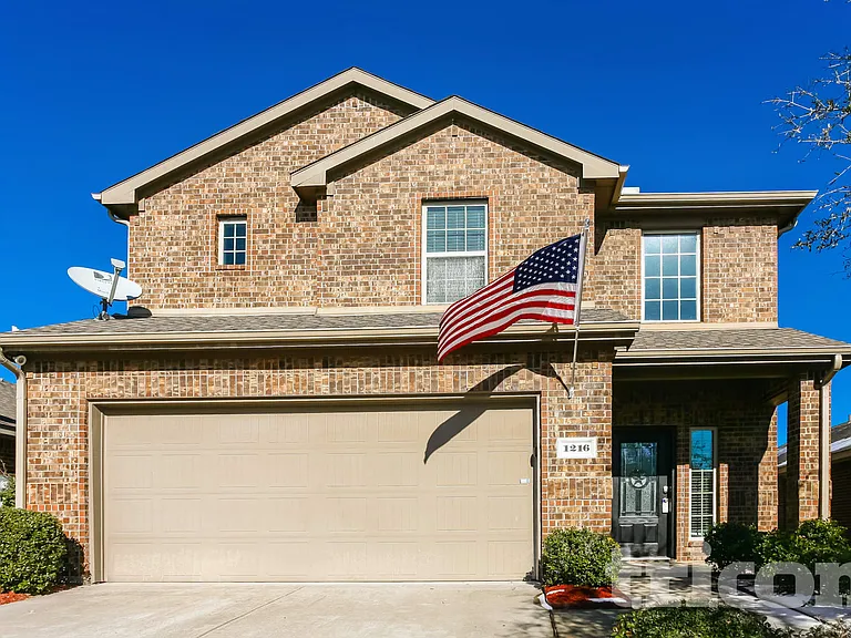 1216 Alder Tree Ln — Photo 1