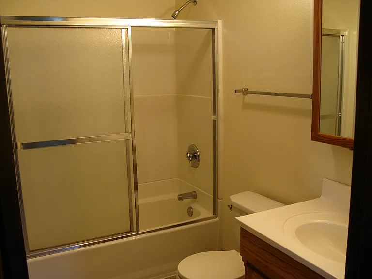 2229 Hawthorne St #D — Photo 5