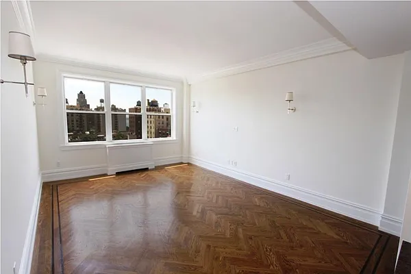 Rented by Corcoran | media 10