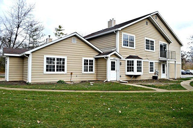 1st image of 628 N Lake Shore Dr #628
