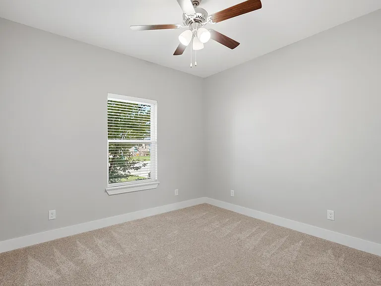 6609 Desert Willow Trl — Photo 15