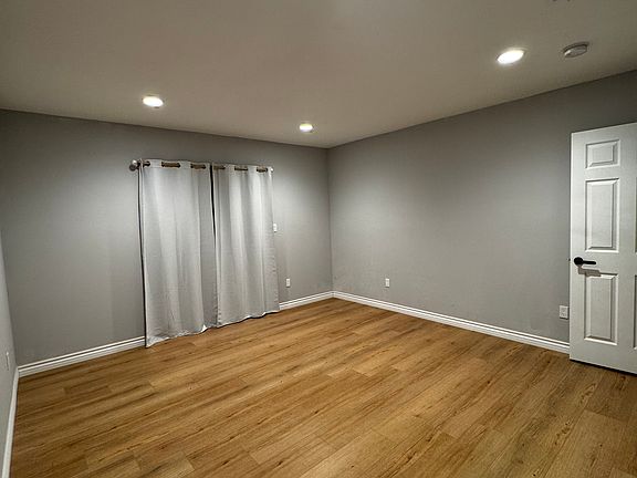 2nd image of 11266 Lynrose St