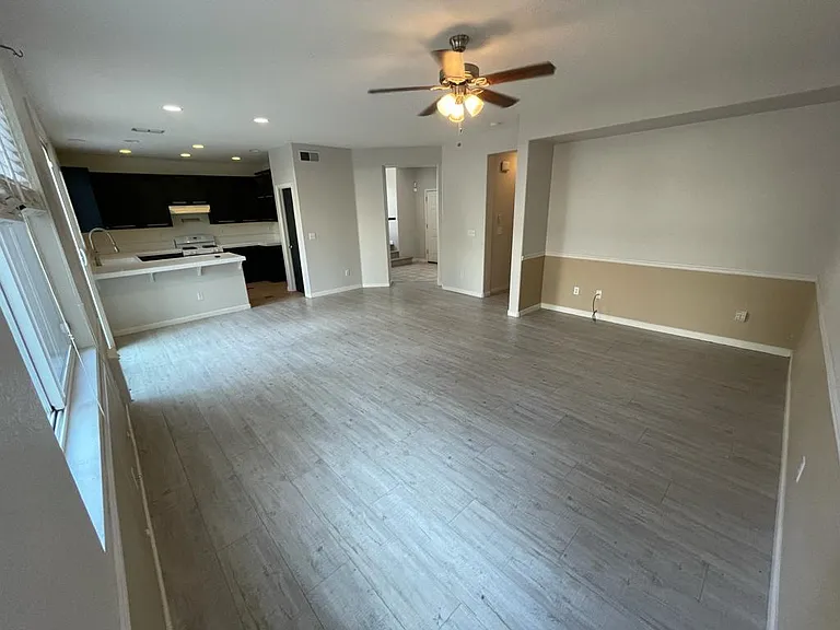21 Anjou Cir — Photo 7