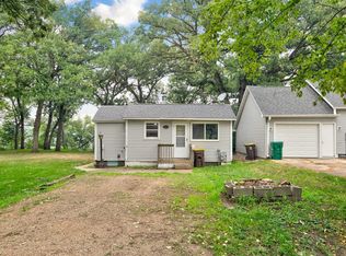 444 E Amber Lake Dr, Fairmont, MN 56031