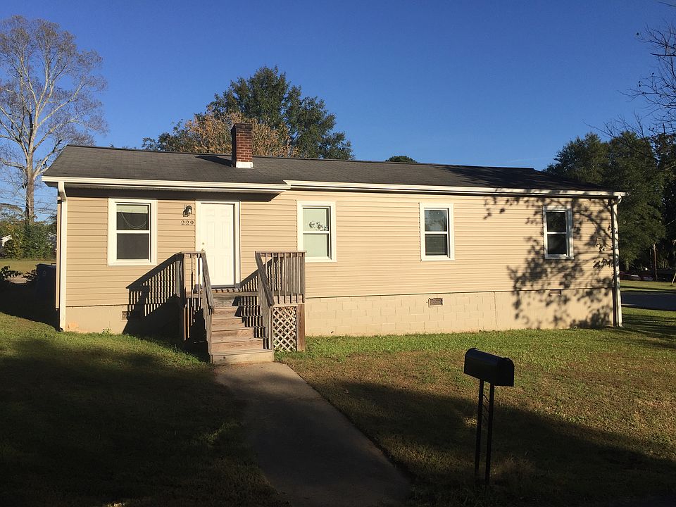 1st image of 229 Hollywood St