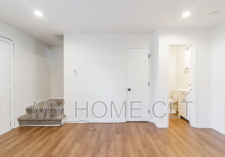 929 Cantwell St #2 — Photo 3