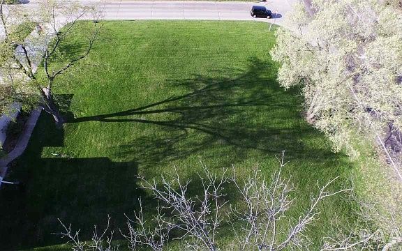 3rd image of 730 W Austin Dr
