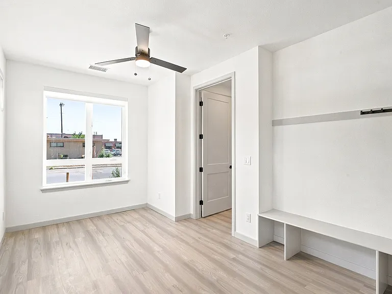 University Hills Townhomes — Photo 57