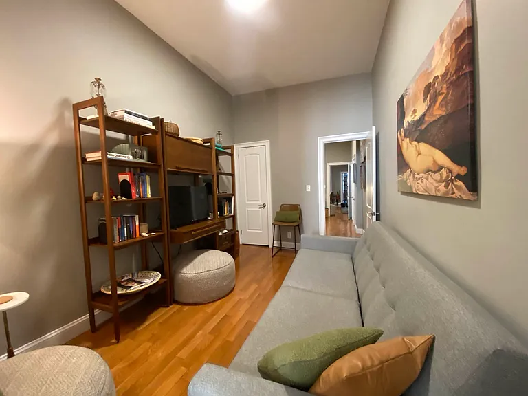 1072 Lorimer St #1L — Photo 5