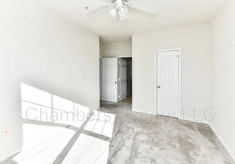 12104 Garden Grove Cir #404 — Photo 16