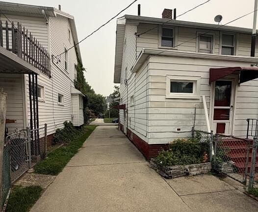 5th image of 1825 Jermain Dr