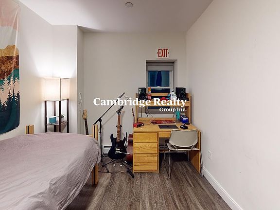 3rd image of 1065 Tremont St #103T