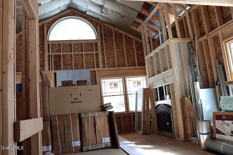 5th image of 81 McGillis Avenue
