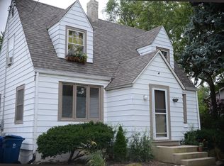 15W243 Lexington St, Elmhurst, IL 60126