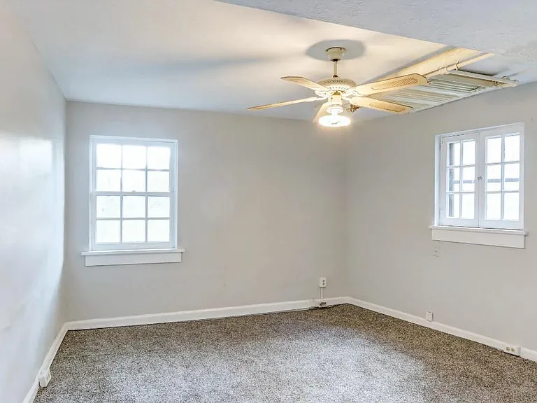 Greentree Apartments — Photo 37