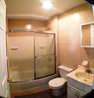 2nd image of 484 45th St APT 1f