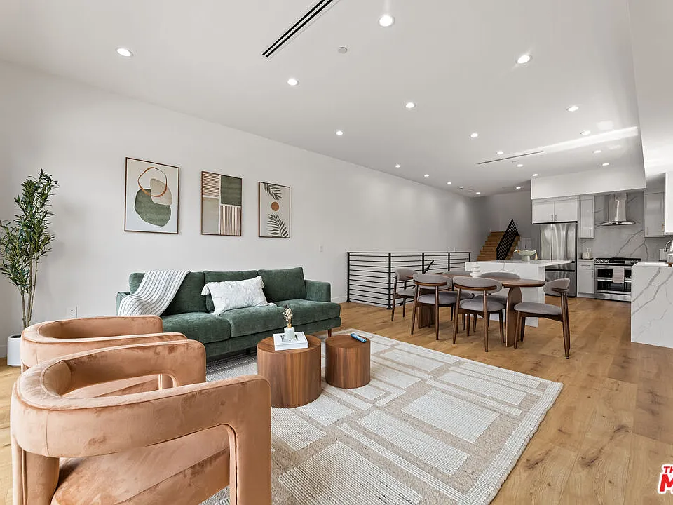 5118 Laurel Canyon Blvd