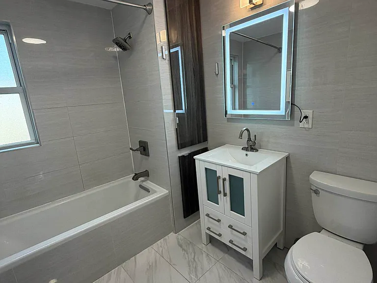 21-49 38th St #2 — Photo 5