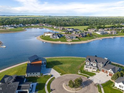 3832 Bounty Cir, Bismarck, ND, 58504