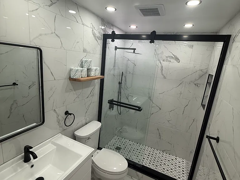 30 Charter Oaks Dr #4 — Photo 11
