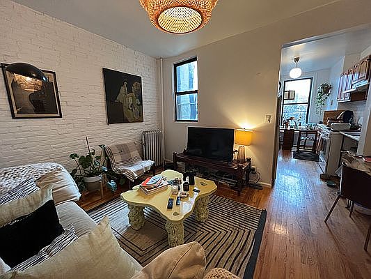 1st image of 784 Park Pl #11