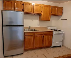 Rented by Danielle Stoller, LREB