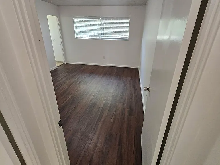 722 Franklin Ln #A & B — Photo 5