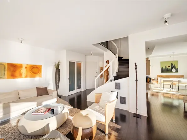 150 West 56th Street image 2 of 14