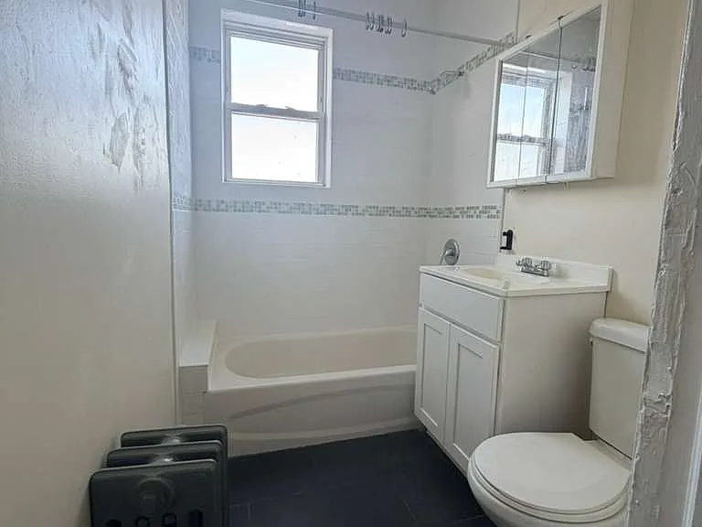125 Carolina Ave #2R — Photo 5