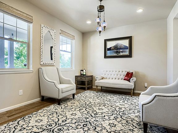 4th image of 26594 E Arapahoe Pl