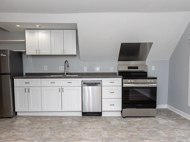 717 N Congress St #3 — Photo 11