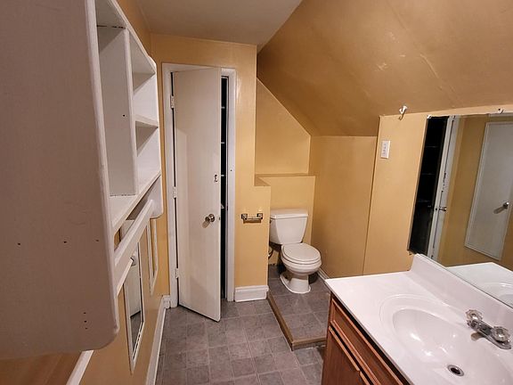 4th image of 2616 Dupont Ave S