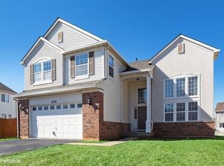 2139 Skylane Dr, Naperville, IL