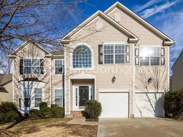 9834 Edinburgh Ln, Charlotte, NC 28269
