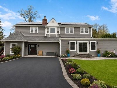 14 Michalis Court, West Islip, NY, 11795